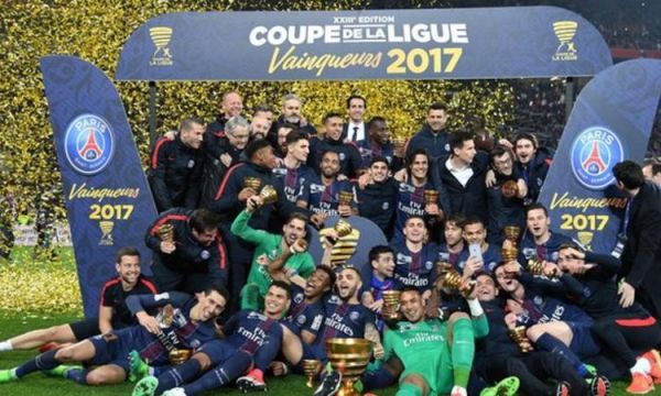 Във Франция се отказаха от Купата на Лигата