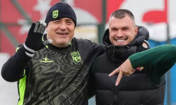 Божинката ядосан на политиците, готви обсада на парламента