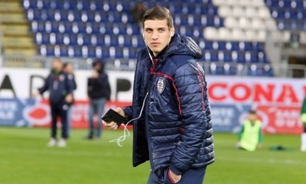 Каляри със загуба, дебютът на Десподов остава за мача срещу Милан
