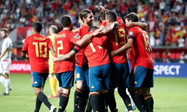 Испания с лесна победа в мач, който бе важен за Серхио Рамос