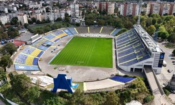 Левски постави седалките за европейските мачове