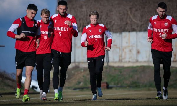 Двама под въпрос за утрешната контрола на ЦСКА