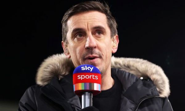 Невил: Трябва да се преустанови отлагането на мачове