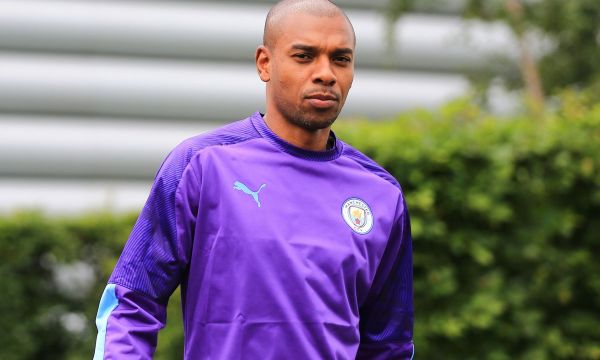 Фернандиньо: За мен е ново да играя като защитник