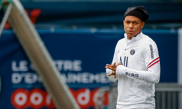 Анри: Надявам се Мбапе да остане в Париж