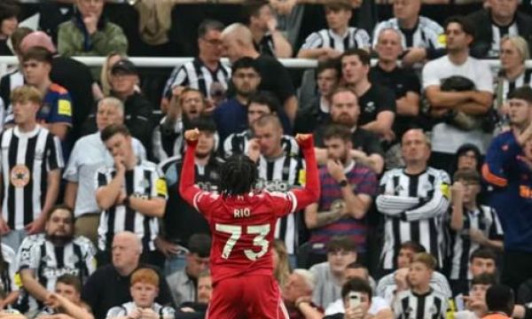 Ливърпул трудно сломи десет от Нюкасъл