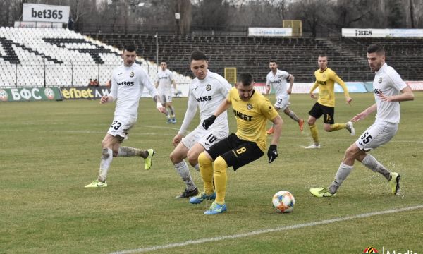 Славия взе баража срещу Ботев Пловдив и ще играе в Лига Европа