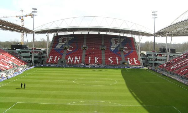 Лион ще измъкне трите точки в Нидерландия