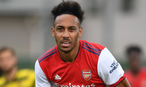 Обаменяг ще продължи да изпълнява дузпите в Арсенал