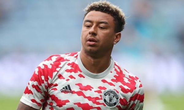 Лингард се зарази с коронавирус 