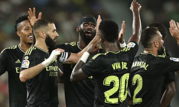 Реал вкараха много на Елче, но зачетоха само три от тях