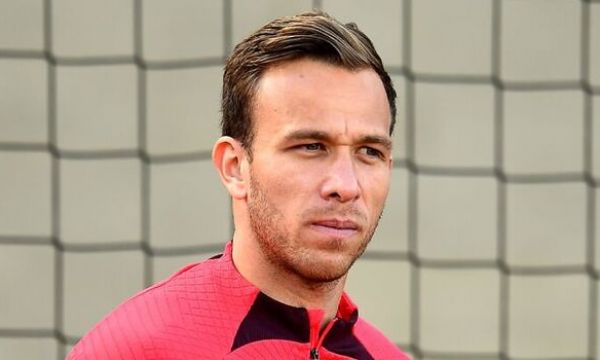 Ливърпул загуби Артур за 3-4 месеца 