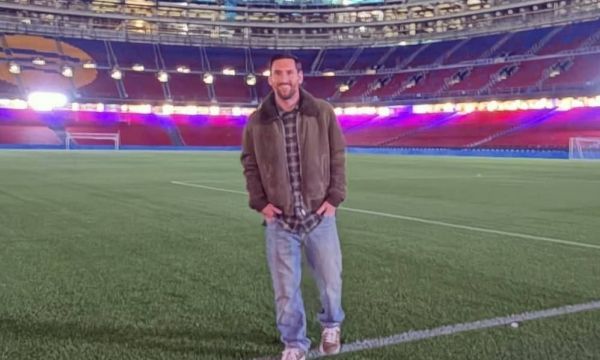 Меси посети реновирания „Камп Ноу“