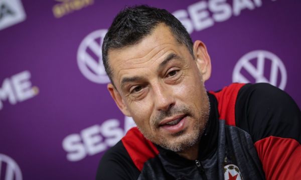 Томаш е пътник?