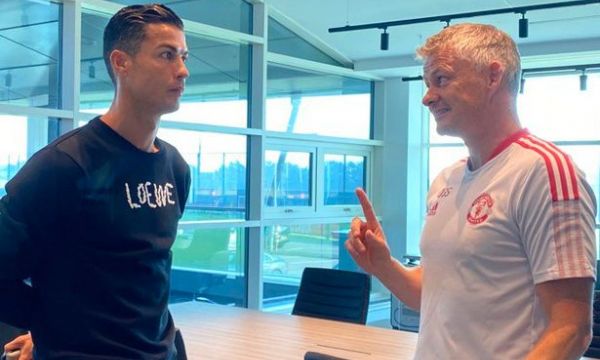 Бербатов: Роналдо ще вдигне духа на играчите на Ман Юнайтед  