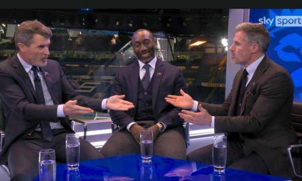  Карагър се пошегува с Рой Кийн