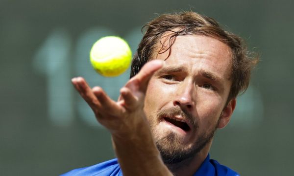 Глобиха Медведев с 42 500 долара