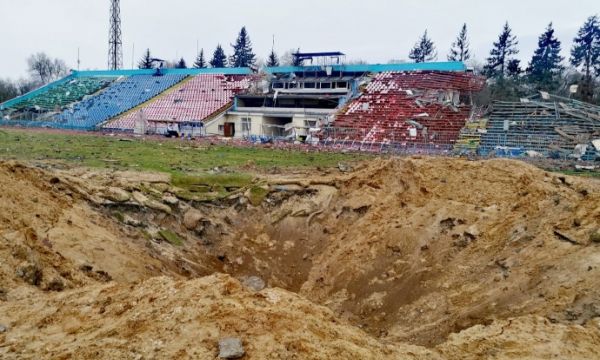  Борусия Д. ще помага за разрушения стадион в Чернигов