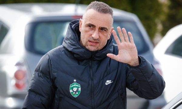 Лудогорец уволни Петев преди мача с Фенербахче