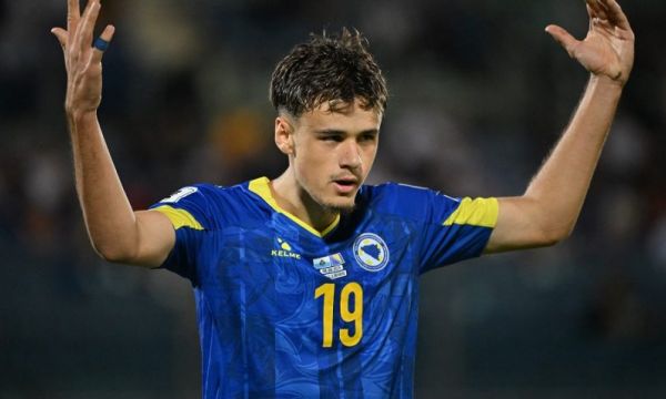 Манчестър Юнайтед, Челси и Порто следят звезда на РБ Залцбург