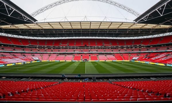 Англия ще се справи с Япония 