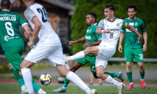 Лудогорец приключи лагера в Австрия със загуба от Храдец Кралове