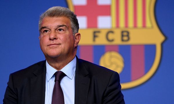 Лапорта желае да организира мач в чест на Меси