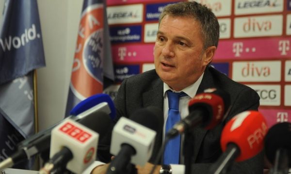 Треньорът на Черна гора отличи четирима от нашите национали