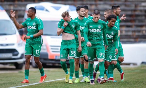 Хебър започна масова чистка 