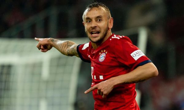 Бившият футболист на Байерн Рафиня обяви края на кариерата си