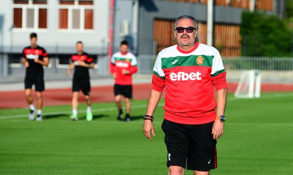 Слух: Ясен Петров сред обсъжданите имена за нов треньор на Ботев Пловдив