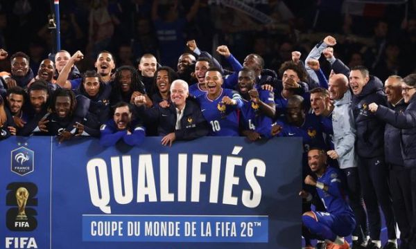 Франция се класира за Световно, Португалия ще почака още