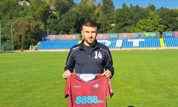 Доскорошен играч на Левски премина в Септември София