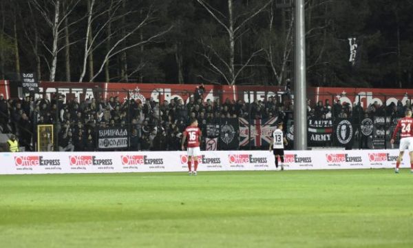 Слаб мач за Локо Пловдив и тежка загуба в Бистрица