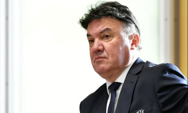 Боби Михайлов: Рискуваме изключване от УЕФА, ако мачът не се играе в Пловдив