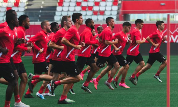 ЦСКА замина за Тетевен, където ще протече лагера на отбора