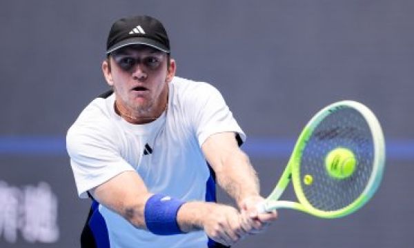 Фокина и Махач ще спорят за титлата в Акапулко