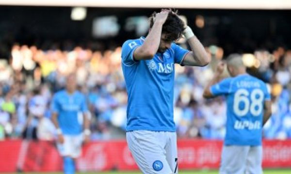 Наполи остана без победа и в последния кръг на Серия А
