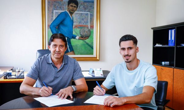 Асен Чандъров преподписа с Левски