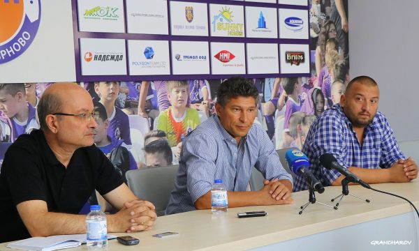 Балъков преди мача с Левски: Иска ми се трите точки да останат в Търново
