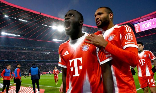 Байерн проспа едно полувреме, но се разправи с Фрайбург (видео)