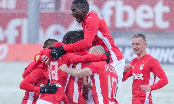 Мъри Стоилов договори и звездата на ЦСКА 1948