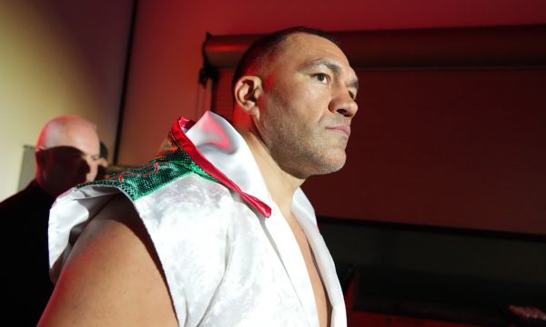 Кубрат Пулев и Махмуд Чар ще се бият в София на 30 март за световна титла на WBA