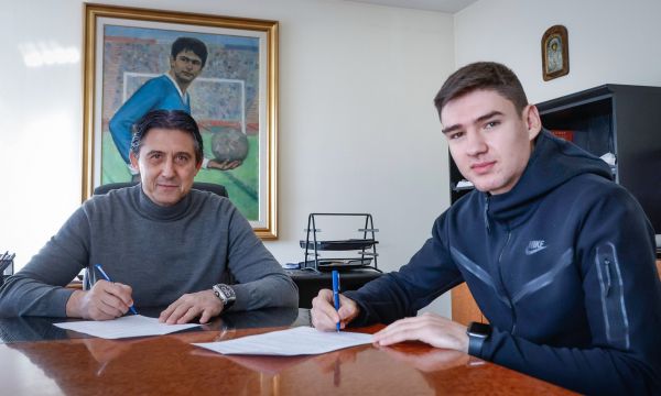 Левски продължи договора на още един футболист