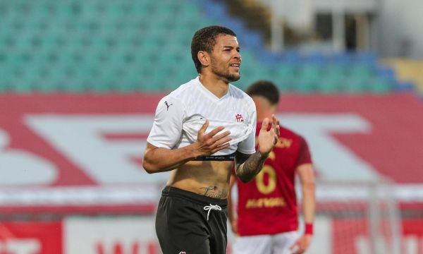 Лудогорец преговаря за двама от ЦСКА 1948