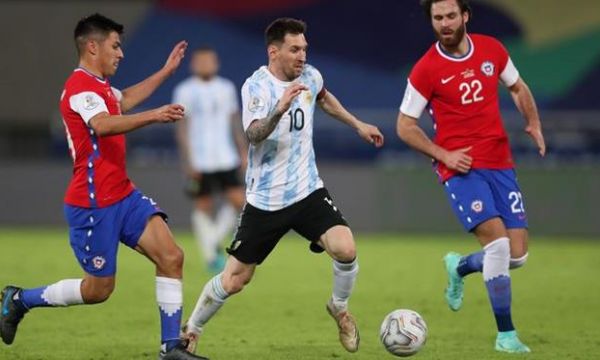 Гол на Меси не помогна на Аржентина да победи Чили