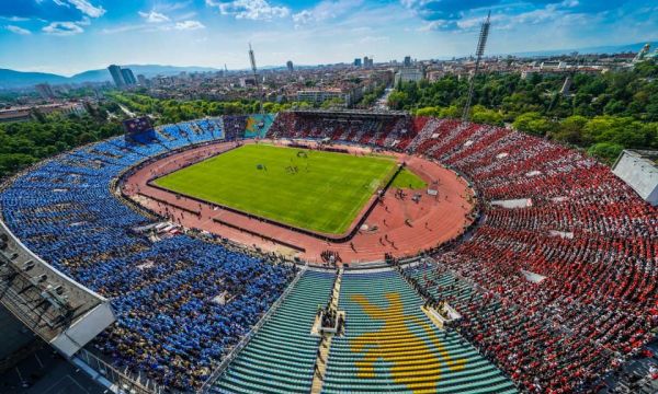 ЦСКА и Левски се обединиха: Не на бомбичките и ракетите по време на мача!