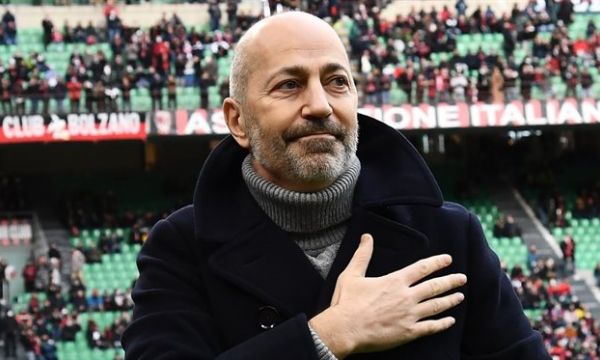 Газидис напуска Милан 