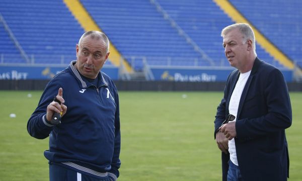 Мъри Стоилов: На терена ще играят двата отбора, а няма да е битка между мен и Киров