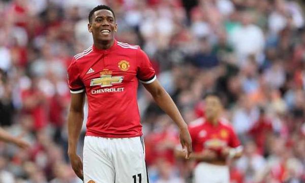 Тотнъм започна преговори с Юнайтед за Марсиал 